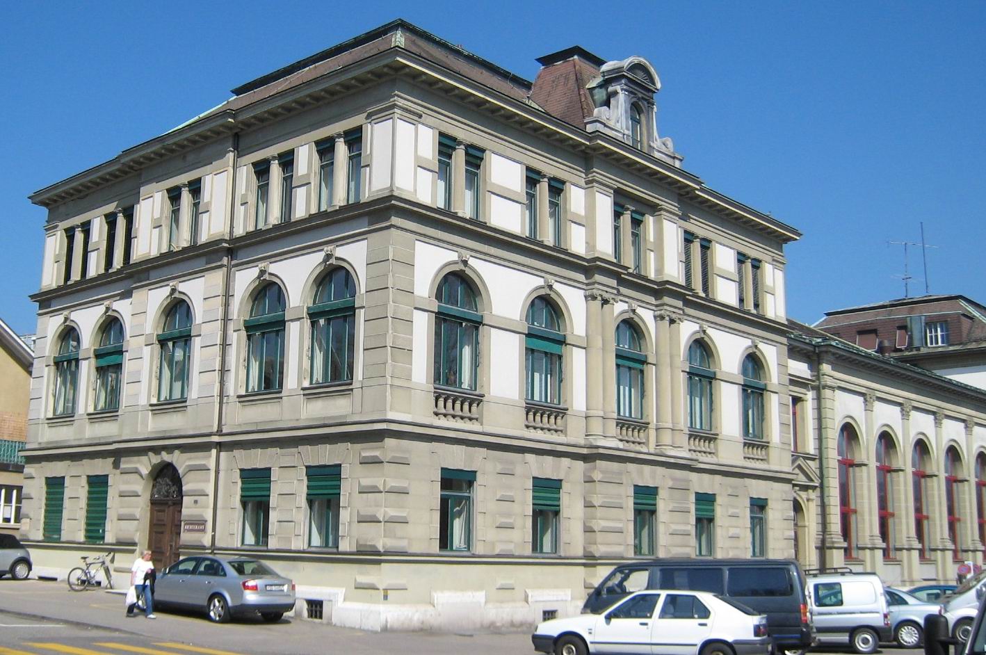 Das Bild zeigt eine Foto des Gerichtsgebäudes in Olten